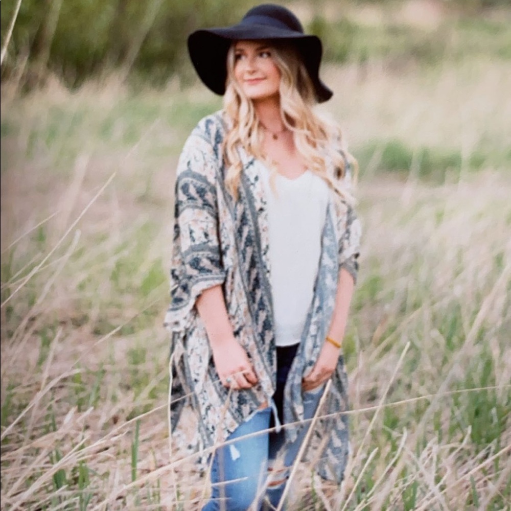 Final Touch floral kimono